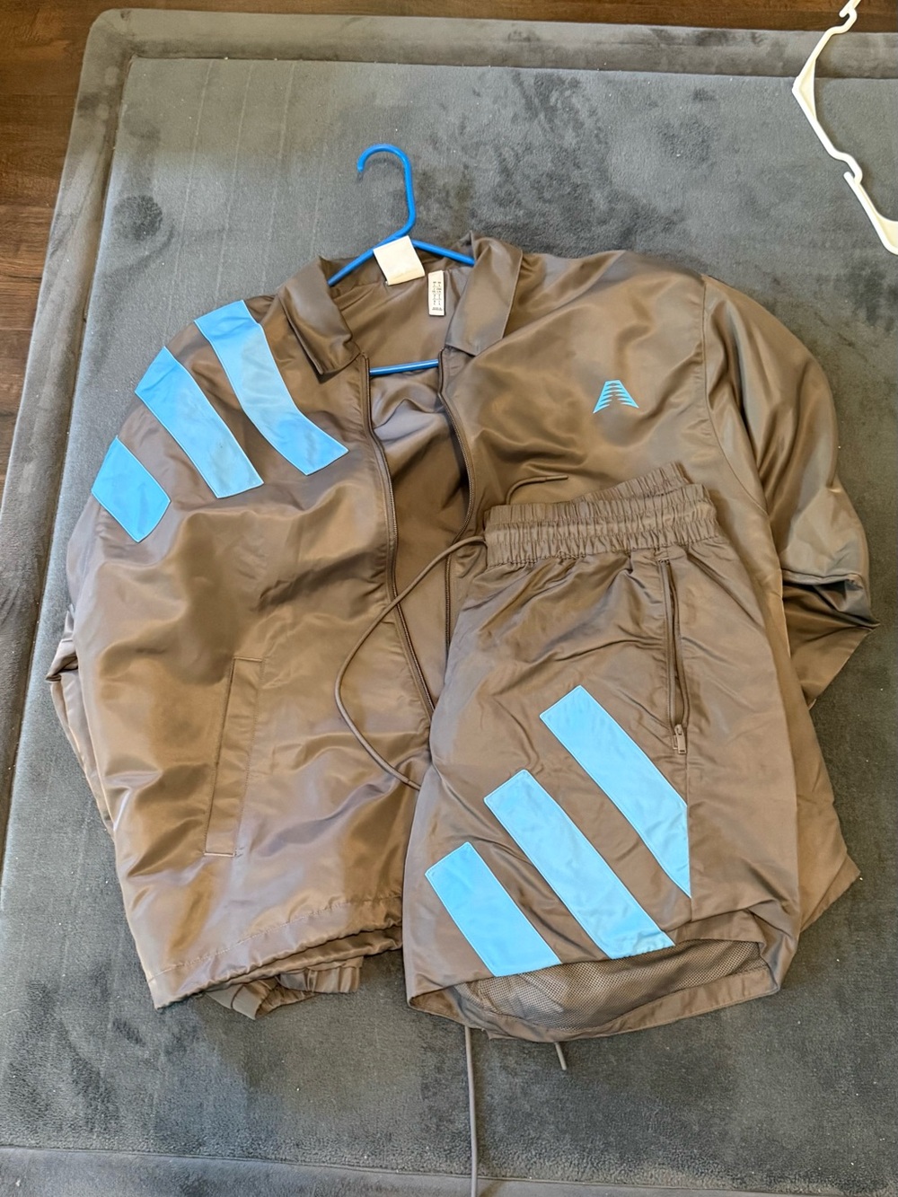 ANTHONY EDWARDS 1 COACH JACKET & Shorts set *2 items included*